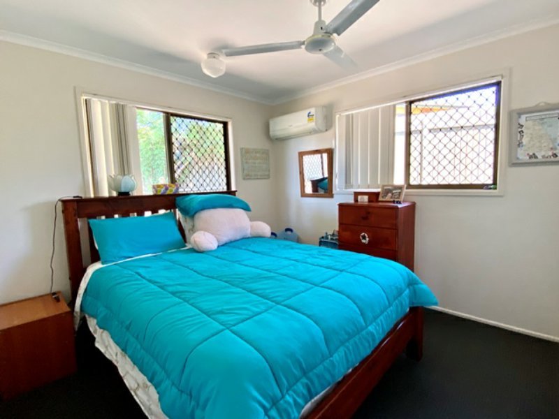 Photo - 2/3 Marquis Court, Tannum Sands QLD 4680 - Image 7