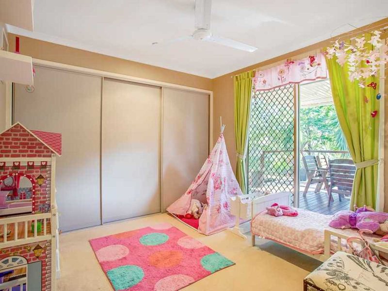 Photo - 23 Mcdivitt Court, Worongary QLD 4213 - Image 10