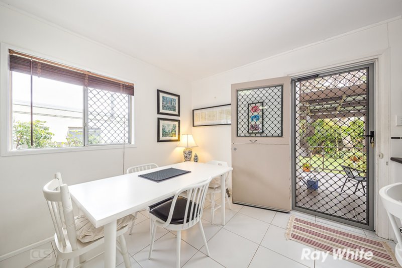 Photo - 23 Mcdowall Street, Bongaree QLD 4507 - Image 13