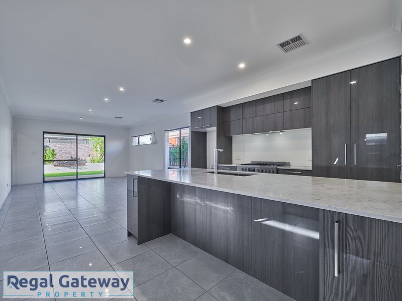 Photo - 23 Mcgibbon Street, Piara Waters WA 6112 - Image 3