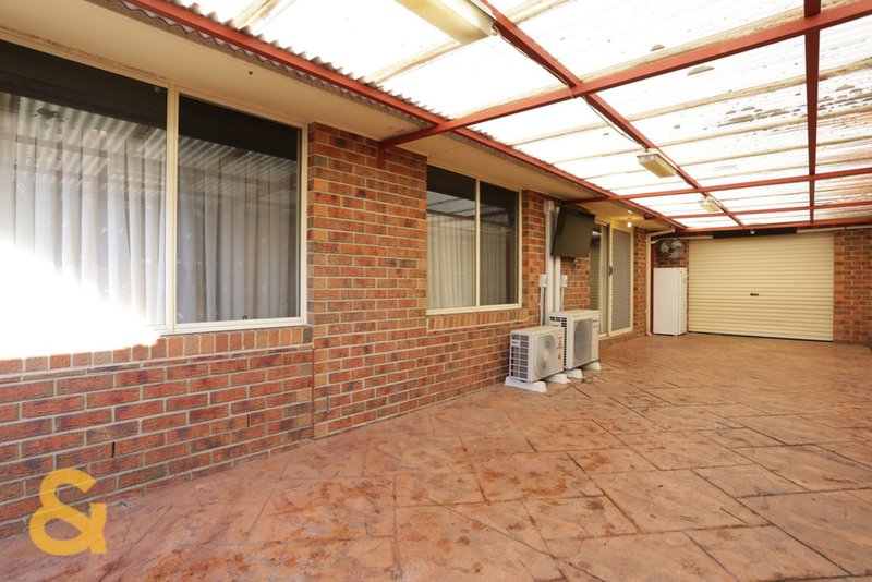 Photo - 23 Mcintyre Avenue, Roxburgh Park VIC 3064 - Image 10