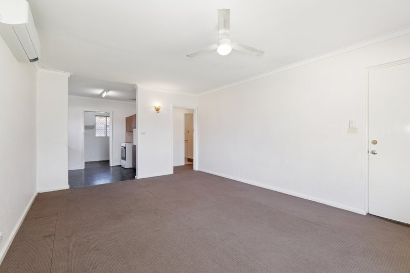 Photo - 23 Mckay Street, Waterford WA 6152 - Image 7