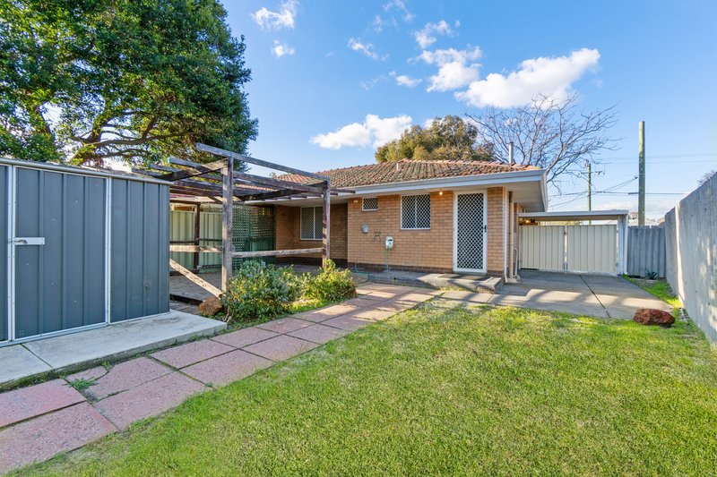 Photo - 23 Mckay Street, Waterford WA 6152 - Image 16