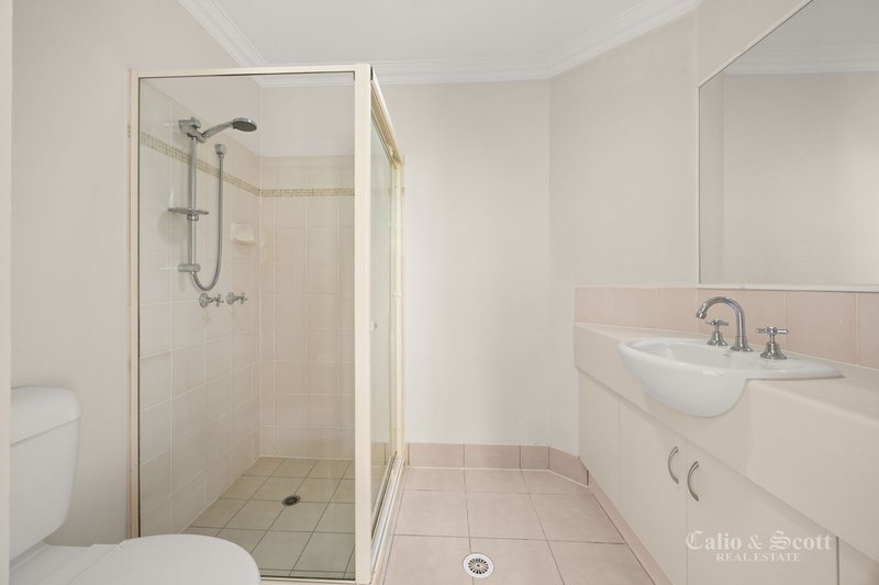 Photo - 23 Mckinlay Crescent, Murrumba Downs QLD 4503 - Image 9