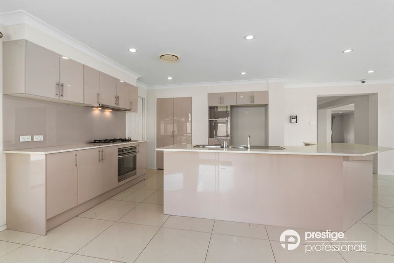 Photo - 23 Mckinnon Close, Holsworthy NSW 2173 - Image 7