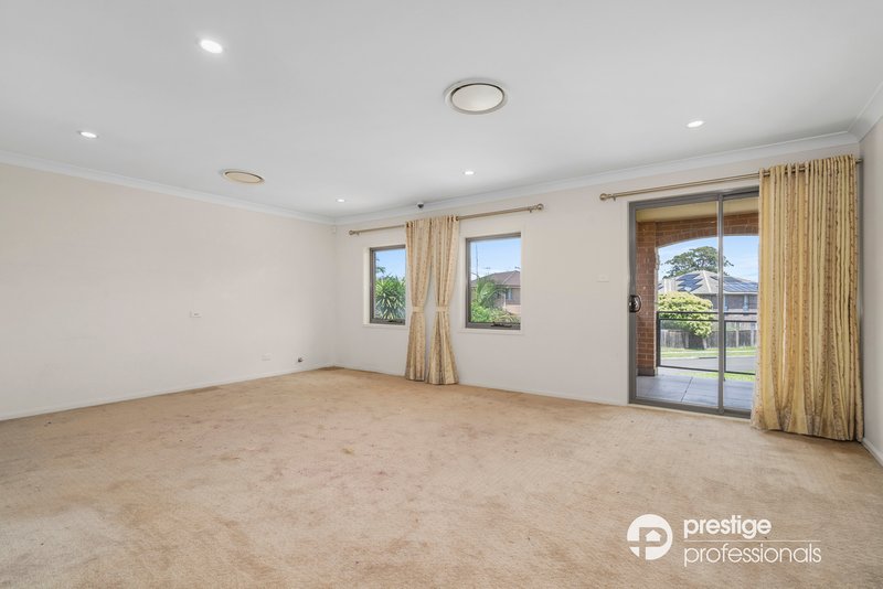 Photo - 23 Mckinnon Close, Holsworthy NSW 2173 - Image 8