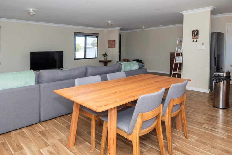 Photo - 23 Meelup Drive, Jurien Bay WA 6516 - Image 3