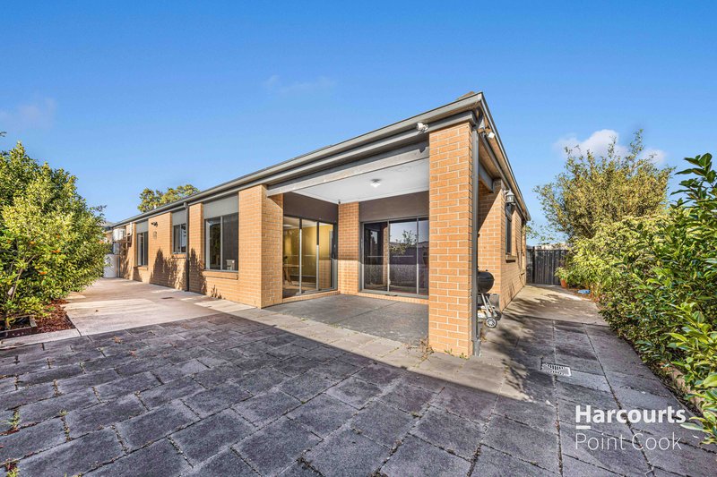 Photo - 23 Mercure Way, Point Cook VIC 3030 - Image 17