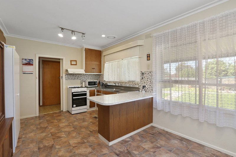 Photo - 23 Merlin Crescent, Corio VIC 3214 - Image 3