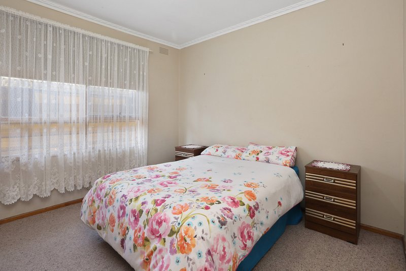 Photo - 23 Merlin Crescent, Corio VIC 3214 - Image 7