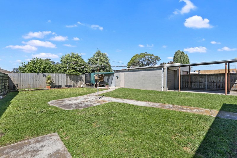 Photo - 23 Merlin Crescent, Corio VIC 3214 - Image 10