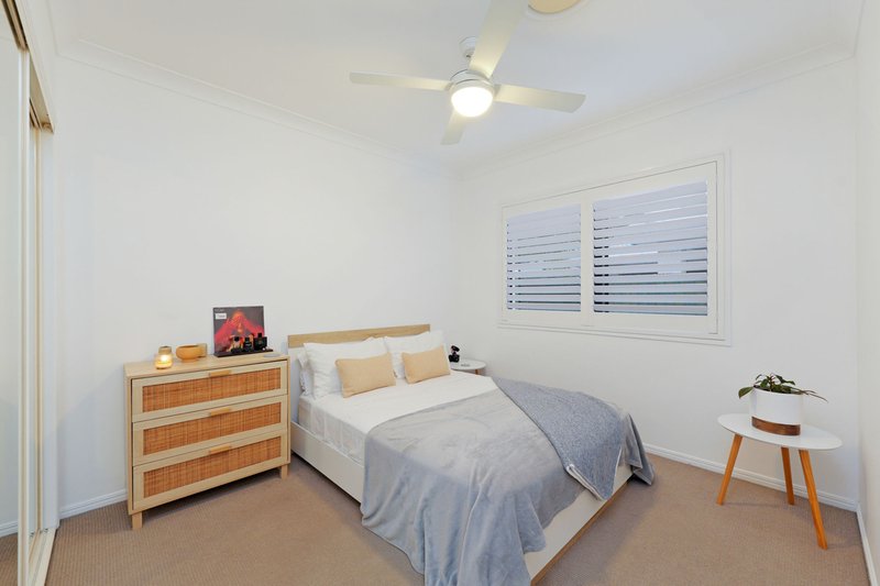 Photo - 23 Midden Place, Pelican Waters QLD 4551 - Image 18