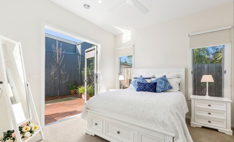 Photo - 2/3 Milton Street, Carnegie VIC 3163 - Image 5