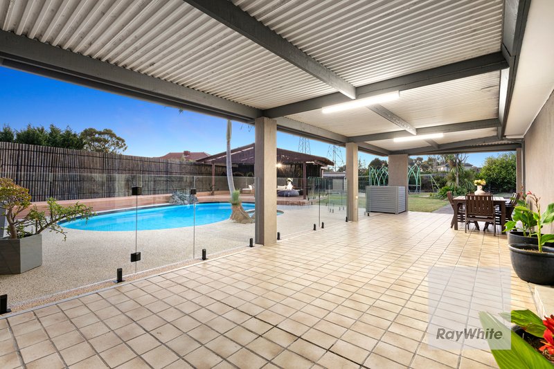 Photo - 23 Mockridge Drive, Mill Park VIC 3082 - Image 2