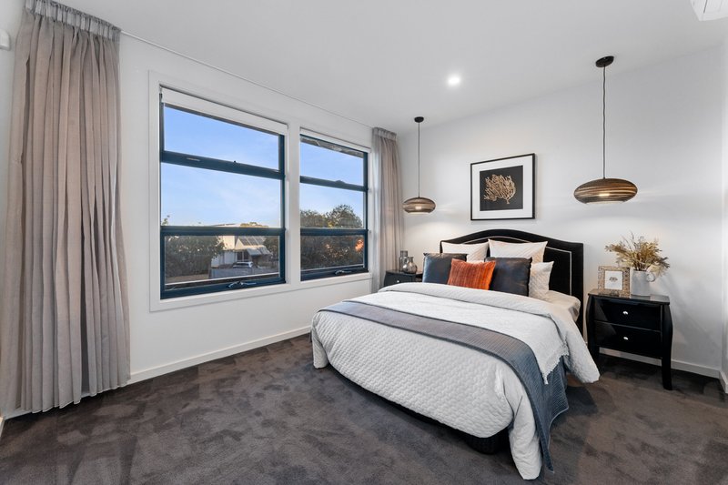 Photo - 23 Monica Street, Burwood VIC 3125 - Image 9
