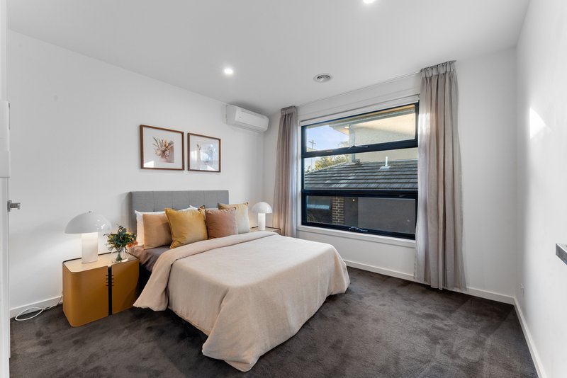 Photo - 23 Monica Street, Burwood VIC 3125 - Image 11
