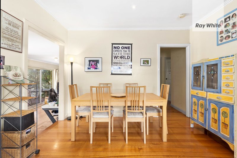 Photo - 23 Montpellier Road, Burwood VIC 3125 - Image 3