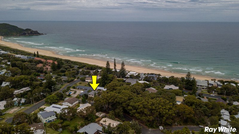 Photo - 2/3 Moonah Street, Boomerang Beach NSW 2428 - Image 2