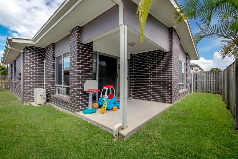 Photo - 23 Moondarra Street, Pimpama QLD 4209 - Image 5