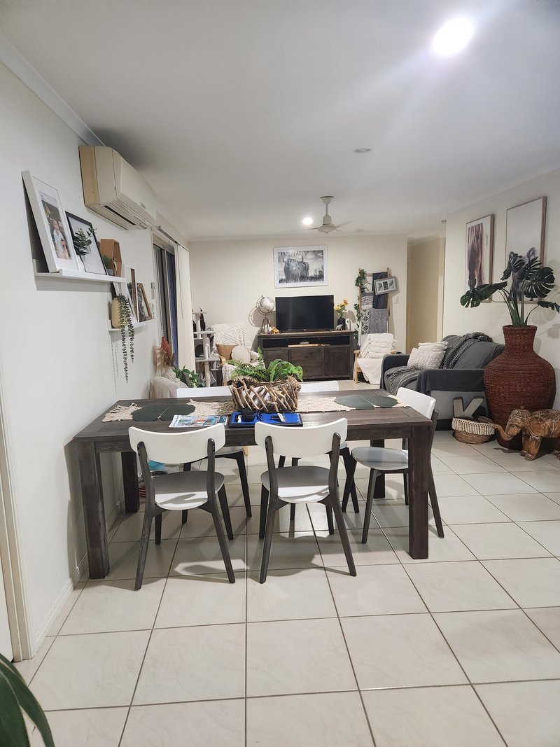 Photo - 23 Moonstone Drive, Urangan QLD 4655 - Image 2