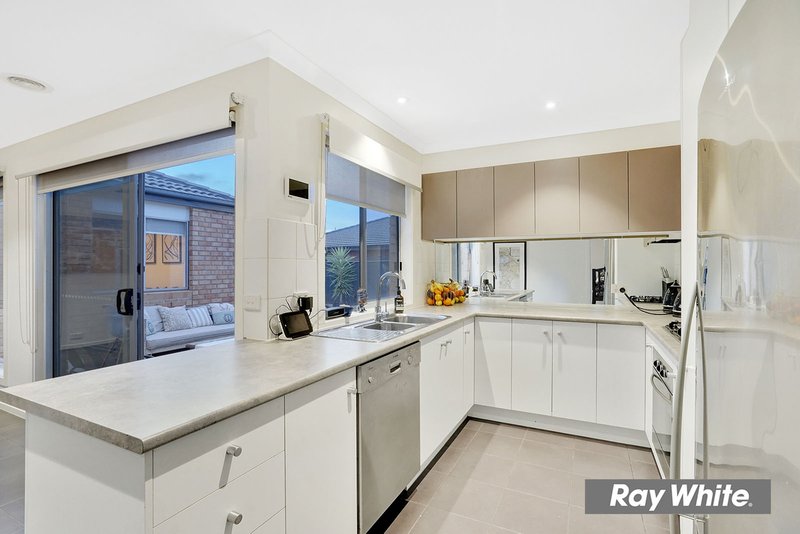 Photo - 23 Moorookyle Avenue, Tarneit VIC 3029 - Image 10