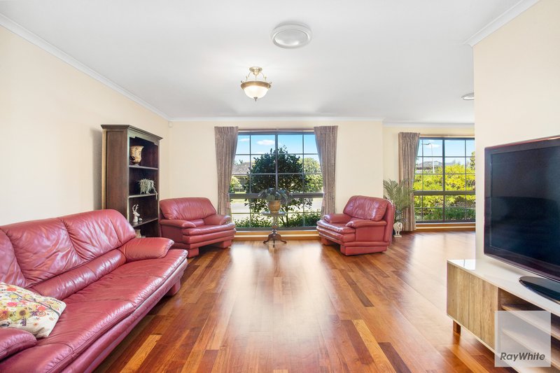 Photo - 23 Morris Drive, Keilor Downs VIC 3038 - Image 2