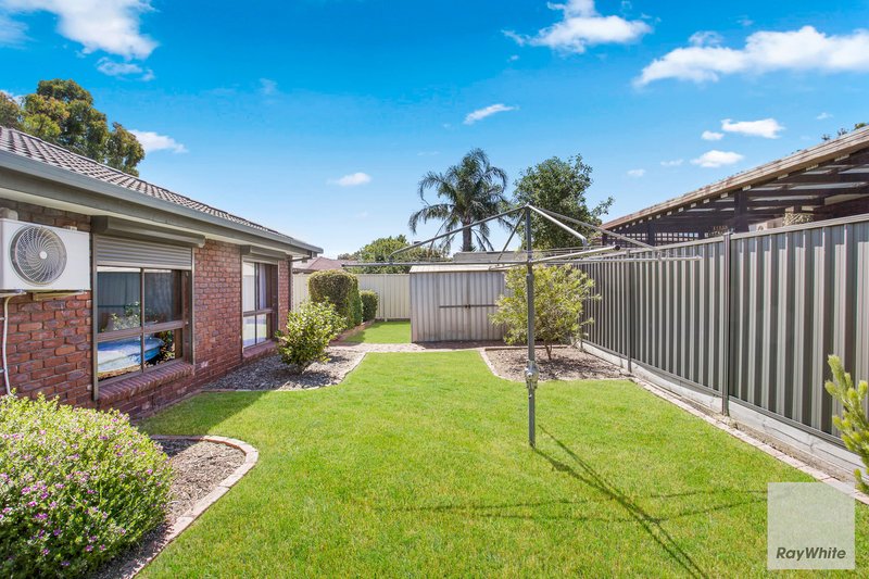 Photo - 23 Morris Drive, Keilor Downs VIC 3038 - Image 14