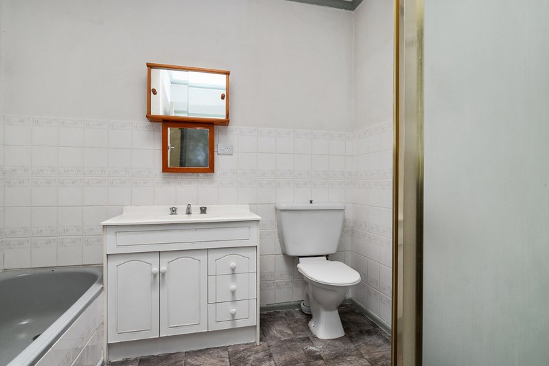 Photo - 23 Morris Road, Croydon VIC 3136 - Image 7