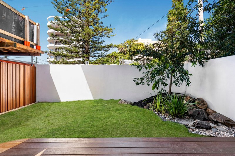 Photo - 2/3 Murraba Street, Currumbin QLD 4223 - Image 6