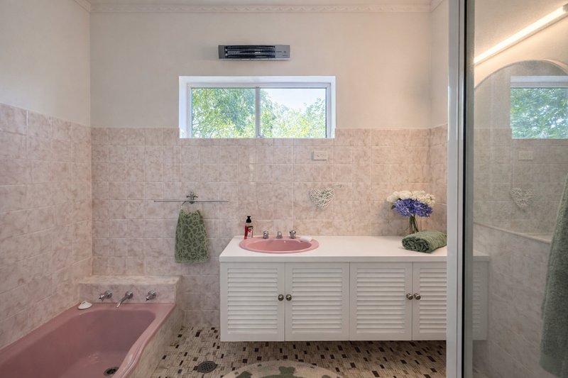 Photo - 23 Myrene Avenue, Tamworth NSW 2340 - Image 9