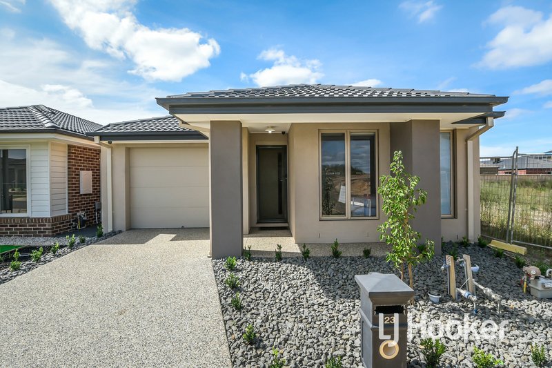 23 Myrtleford Avenue, Clyde VIC 3978