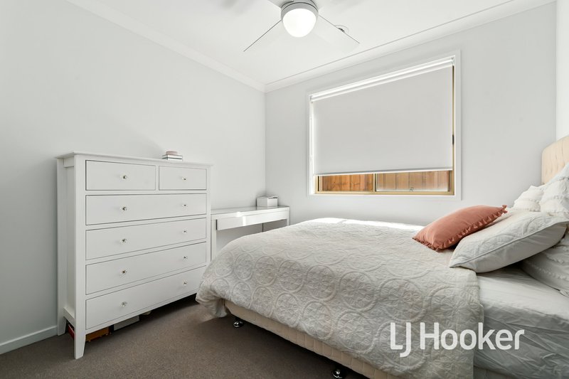 Photo - 23 Myrtleford Avenue, Clyde VIC 3978 - Image 7