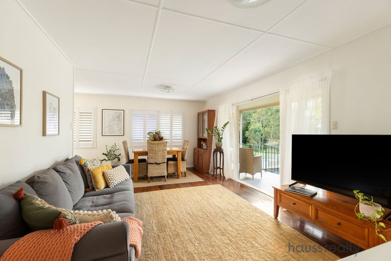 Photo - 23 Nadine Street, Graceville QLD 4075 - Image 3