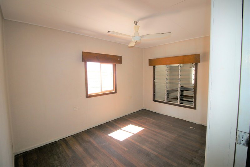 Photo - 23 Narrah Street, Alva QLD 4807 - Image 6