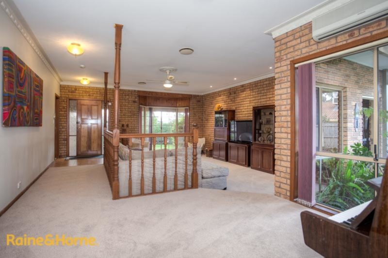 Photo - 23 Neill Street, Sunbury VIC 3429 - Image 4