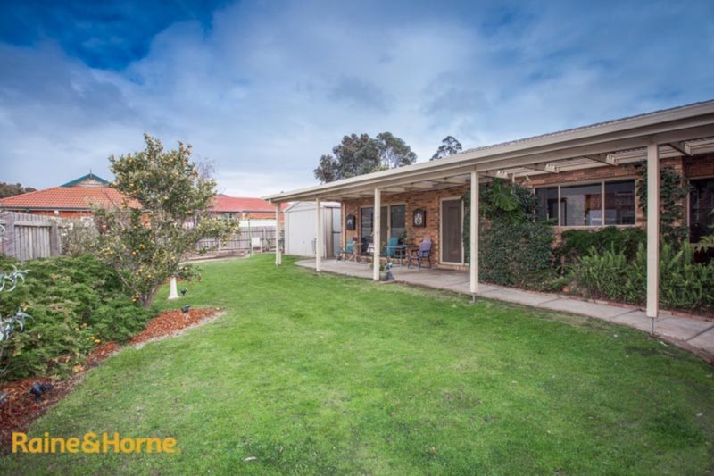 Photo - 23 Neill Street, Sunbury VIC 3429 - Image 5