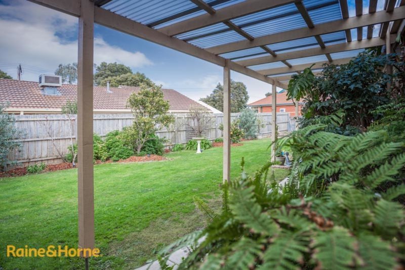 Photo - 23 Neill Street, Sunbury VIC 3429 - Image 7