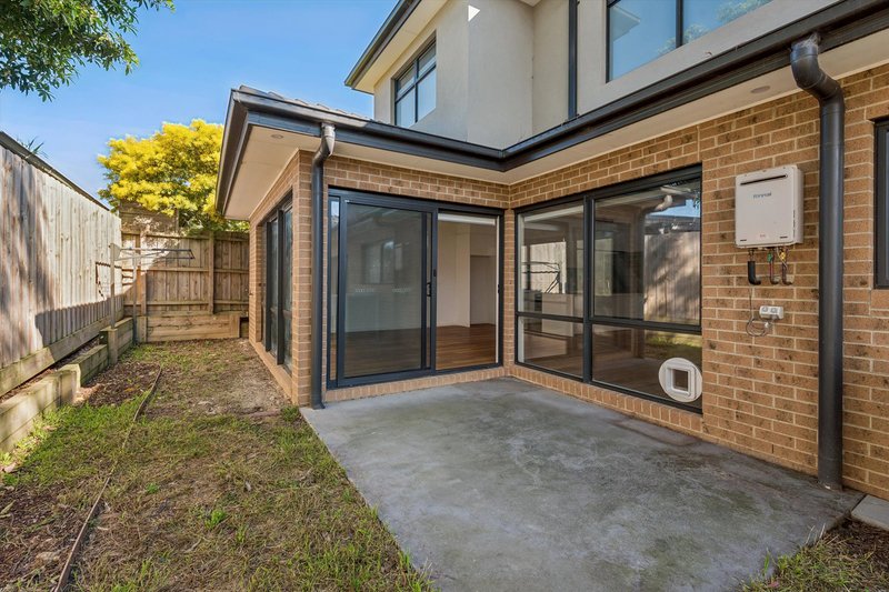 Photo - 2/3 Nerissa Street, Ferntree Gully VIC 3156 - Image 6