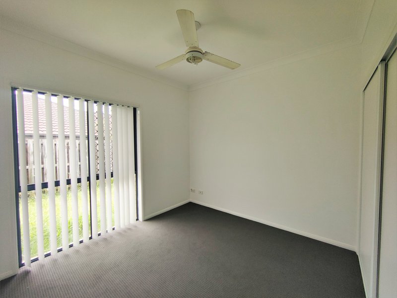 Photo - 23 Nicholls Drive, Redbank Plains QLD 4301 - Image 8