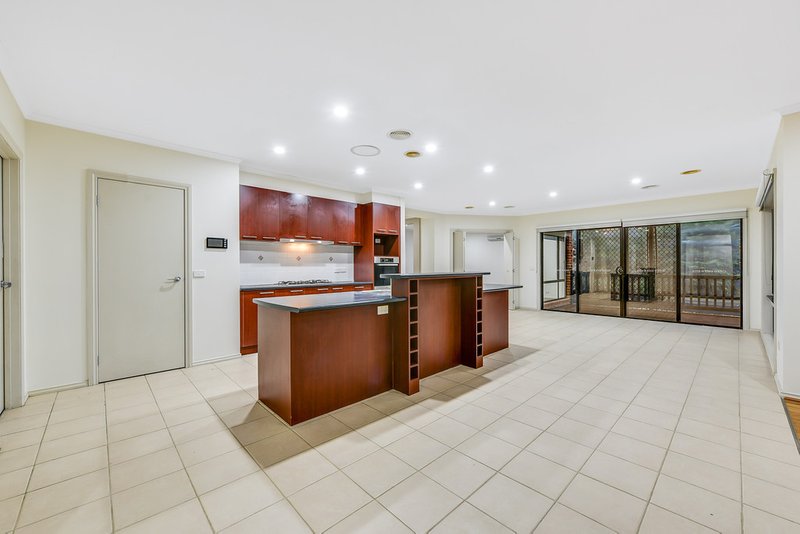 Photo - 23 Northgate Drive, Berwick VIC 3806 - Image 5