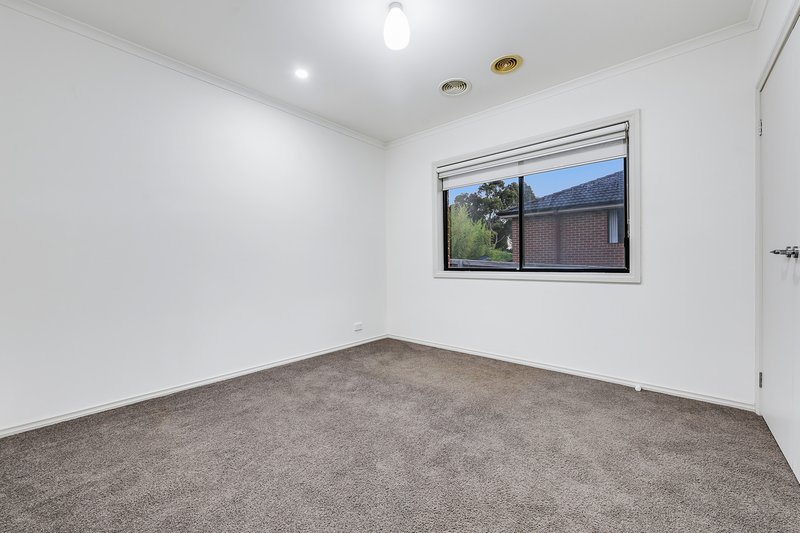 Photo - 23 Northgate Drive, Berwick VIC 3806 - Image 14