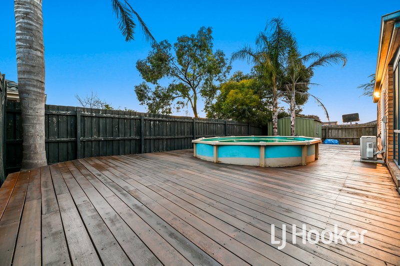 Photo - 23 Oakgrove Drive, Narre Warren South VIC 3805 - Image 17