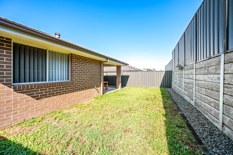 Photo - 23 Oakmont Place, Woongarrah NSW 2259 - Image 14