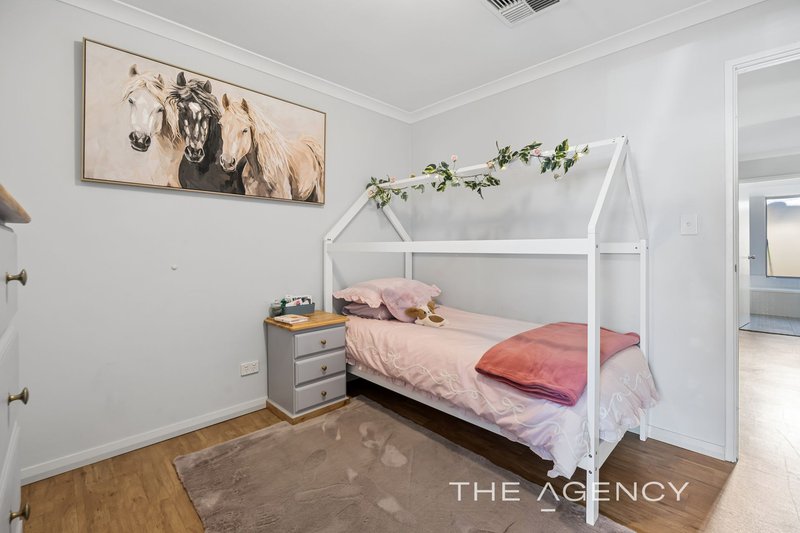 Photo - 23 Oakpark Green, Clarkson WA 6030 - Image 9