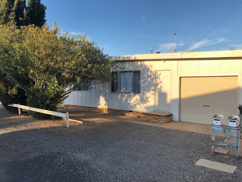 Photo - 2/3 Olive Lane, Tamworth NSW 2340 - Image 1