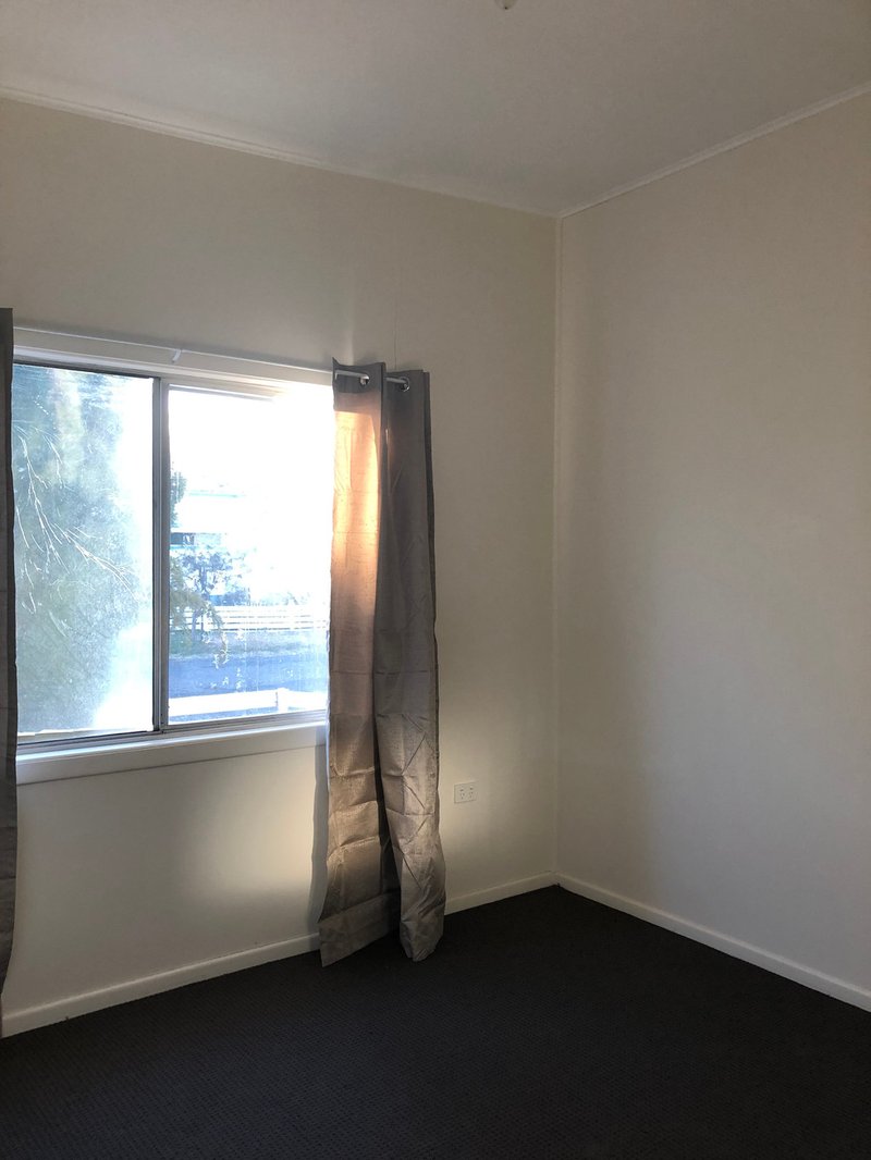 Photo - 2/3 Olive Lane, Tamworth NSW 2340 - Image 6