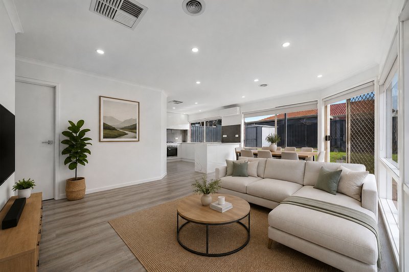 Photo - 23 Orion Way, Roxburgh Park VIC 3064 - Image 6