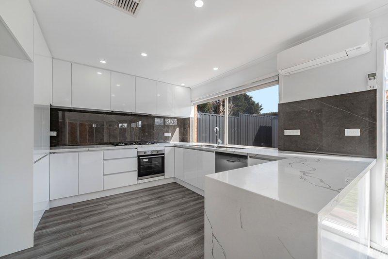 Photo - 23 Orion Way, Roxburgh Park VIC 3064 - Image 8