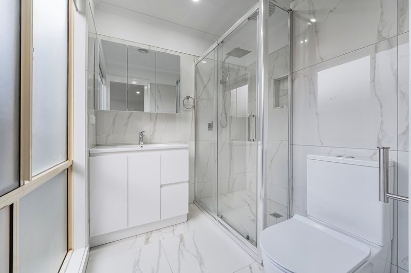 Photo - 23 Orion Way, Roxburgh Park VIC 3064 - Image 10