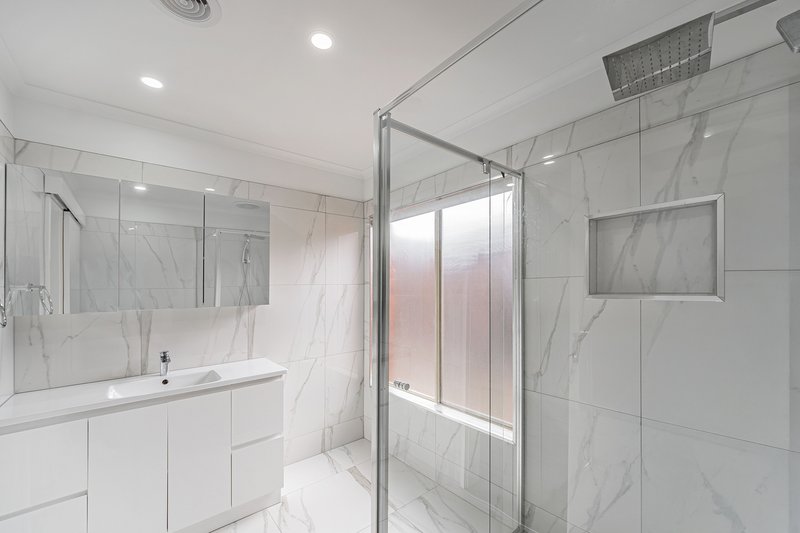Photo - 23 Orion Way, Roxburgh Park VIC 3064 - Image 14